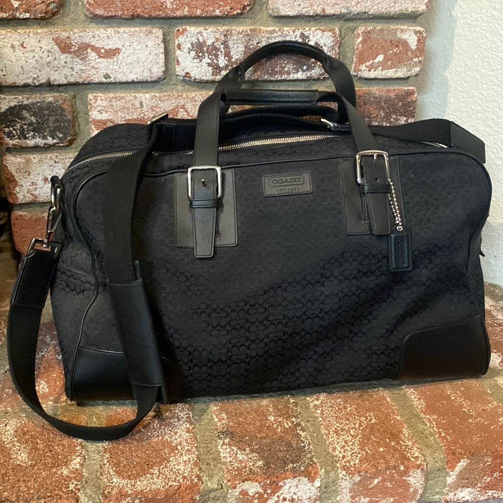 Like New COACH BLK Duffle Bag